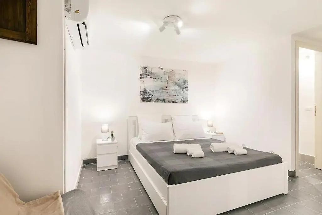 Casa Musico Villa Palermo Italy